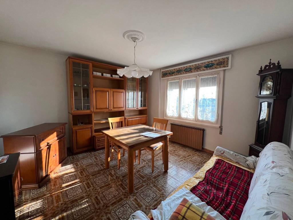 Villa a Luzzara in Via Villa Superiore - Foto 2