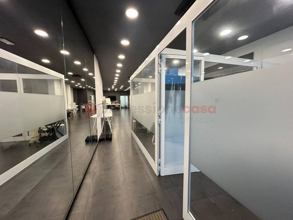 Immobile a Grottaglie in Viale Giacomo Matteotti, 82 - Foto 4