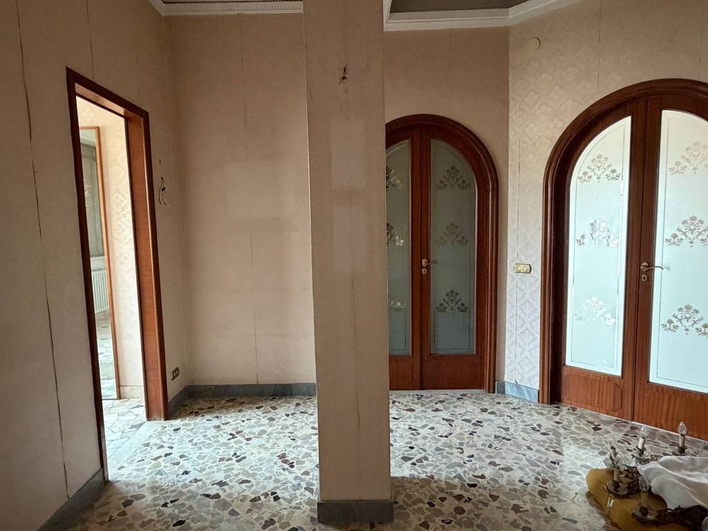 Appartamento a Caltanissetta in Piazza Giovanni XXIII, 7 - Foto 3