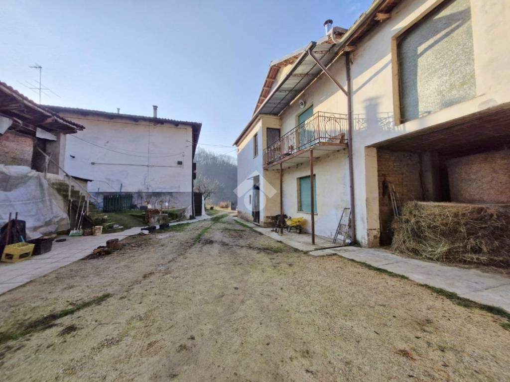 Rustico / casale a Asti in Frazione Casabianca, 136 - Foto 5