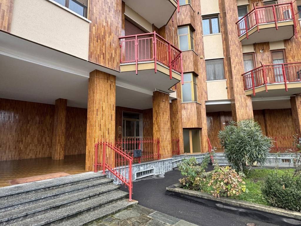 Appartamento a Moncalieri in Via Giordano Bruno, 12 - Foto 2