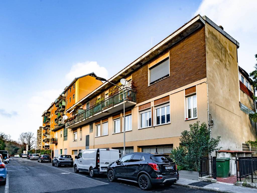 Appartamento a Baranzate in Via Monte Amiata, 6 - Foto 3