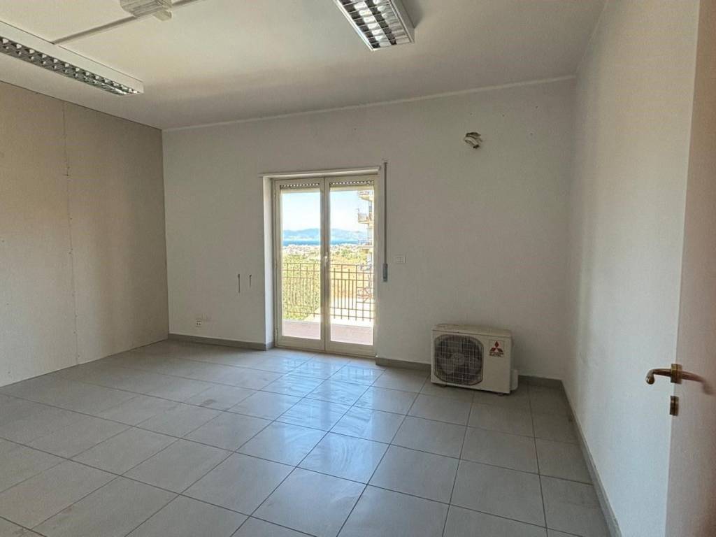 Appartamento a Reggio calabria in Via Ciccarello, 22 - Foto 3