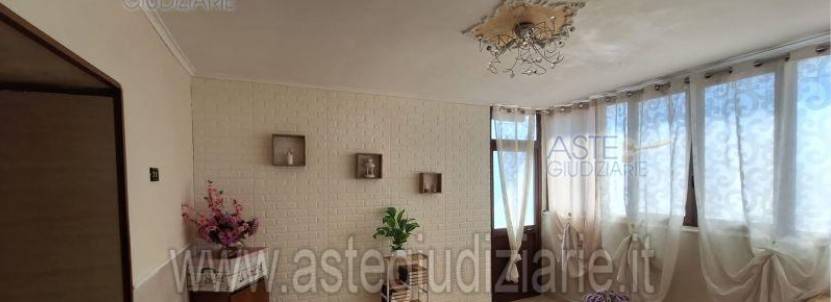 Appartamento a Mondragone in Via Duca Degli Abruzzi - Foto 5