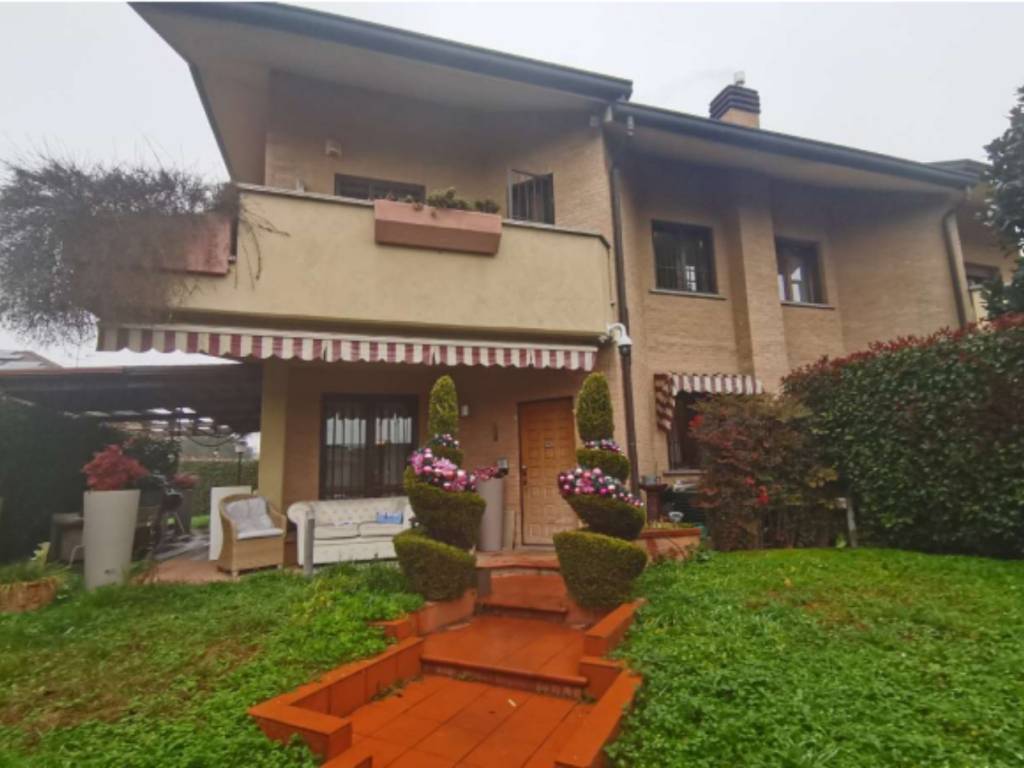 Villa a Paderno dugnano in Via Via M. Callas - Foto 2