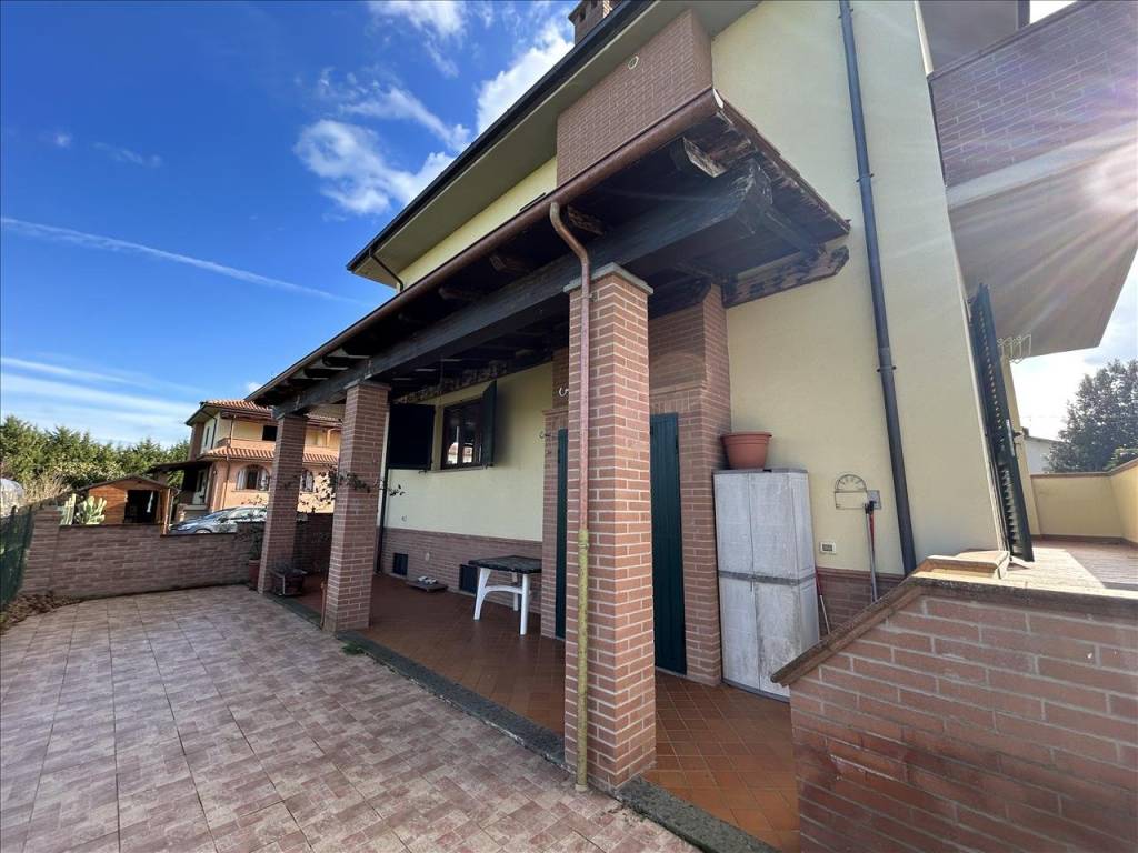 Appartamento a Castiglione del lago in Via Amedeo, 21a - Foto 5
