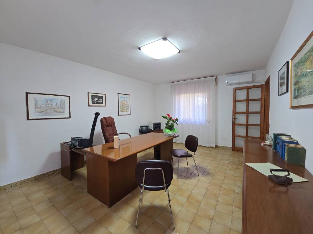 Immobile a Quartu sant'elena in Via Vittorio Veneto - Foto 3