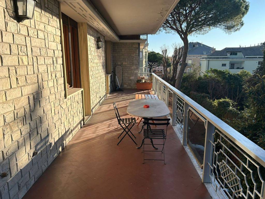 Appartamento a Genova in Via Giorgio Byron, 9 - Foto 4