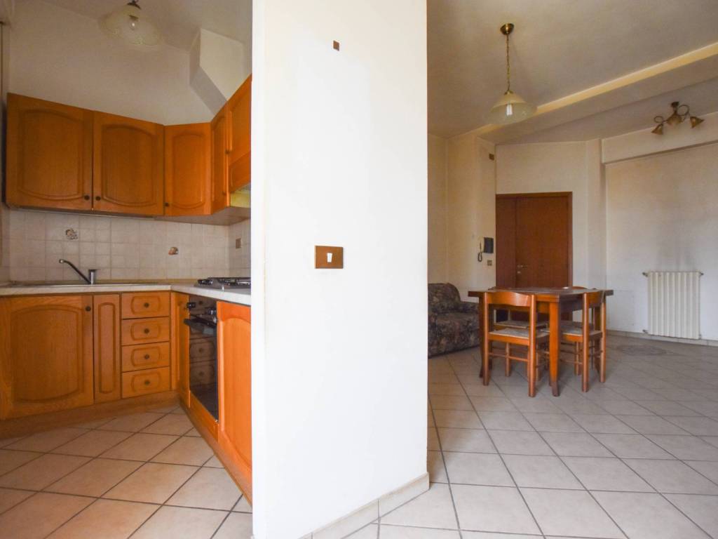 Appartamento a Comunanza in Viale della Repubblica - Foto 4