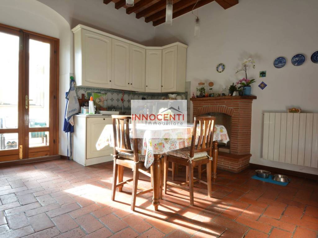 Appartamento a Lucca in Via del Brennero Nord, 4200 - Foto 2
