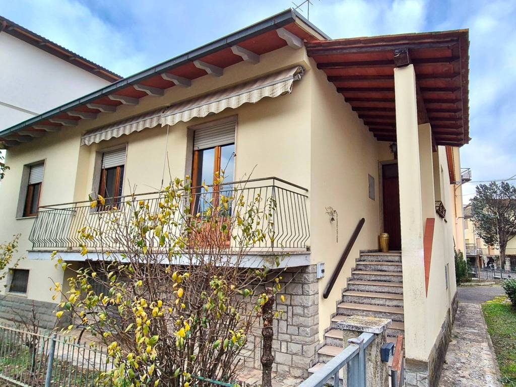 Villa a Montevarchi in Via Antonio Pacinotti - Foto 5