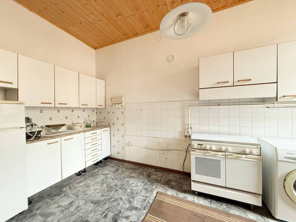 Appartamento a Riva del garda in Via Fiume, 43 - Foto 4