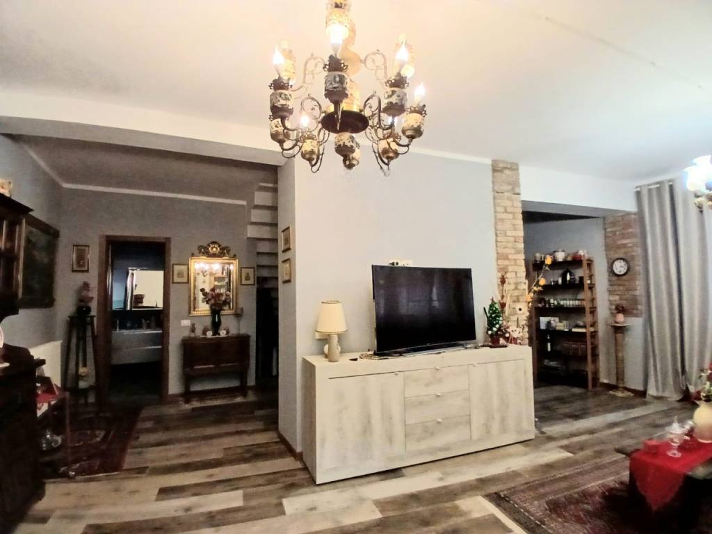 Villa a Broni in Via Alessandro Volta - Foto 3