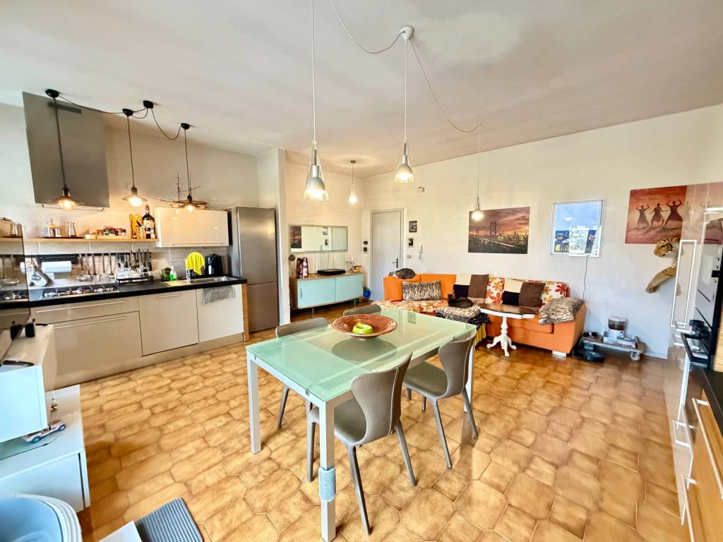 Appartamento a Rezzato in Via Giuseppe Mazzini - Foto 3