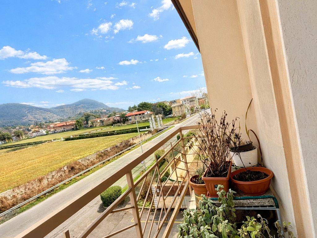 Appartamento a Rezzato in Via Giuseppe Mazzini - Foto 4