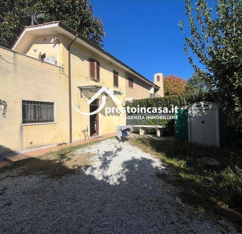 Casa indipendente a Pietrasanta in Via Pisanica - Foto 3