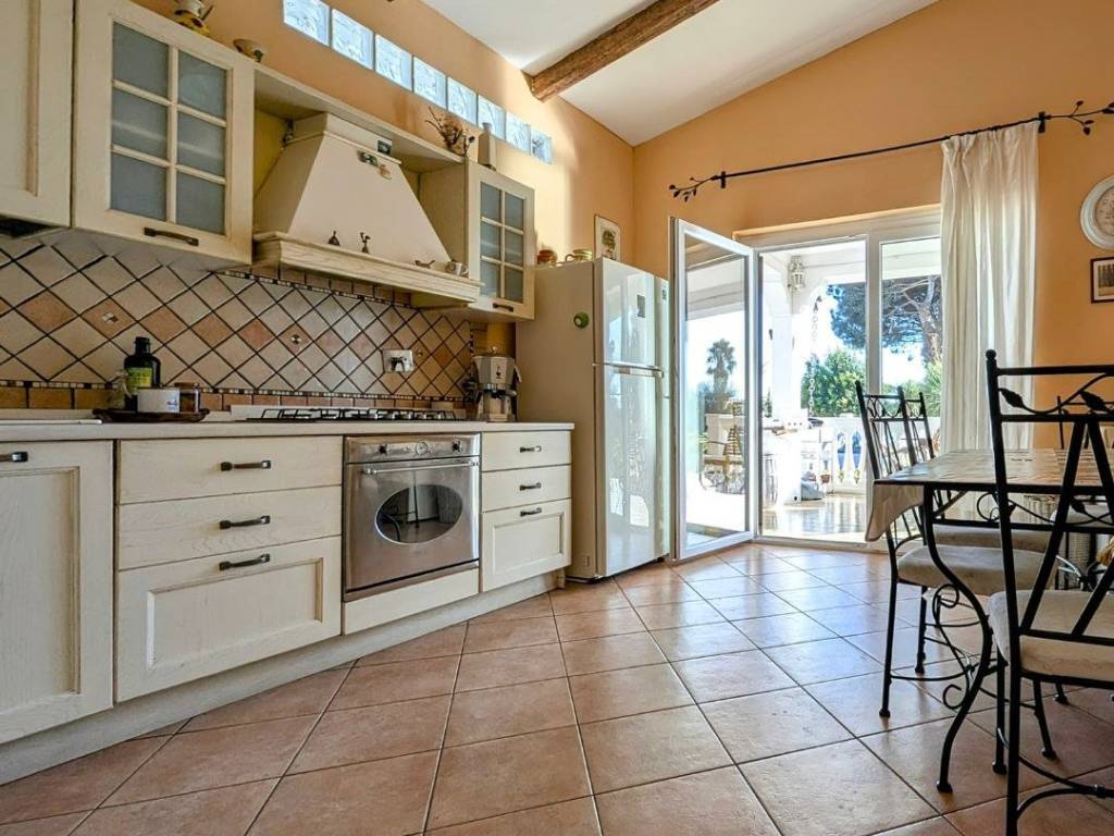 Villa a Aprilia - Foto 3