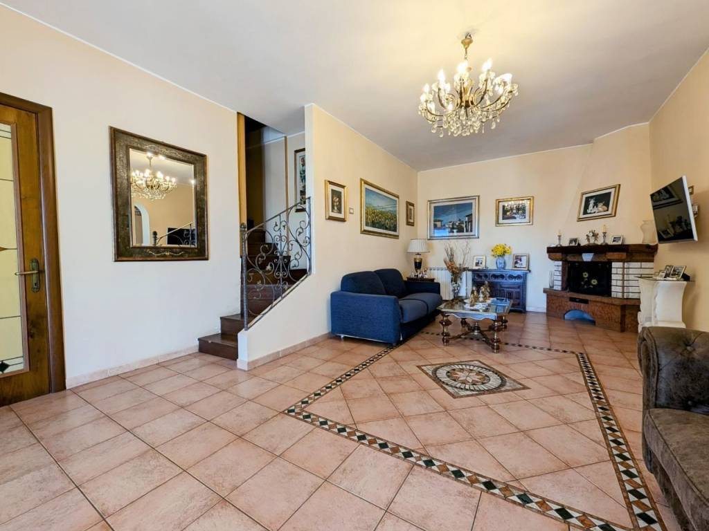 Villa a Aprilia - Foto 5