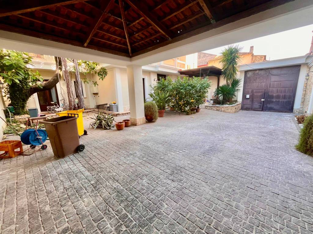 Villa a Casal di principe in Corso Umberto I - Foto 5