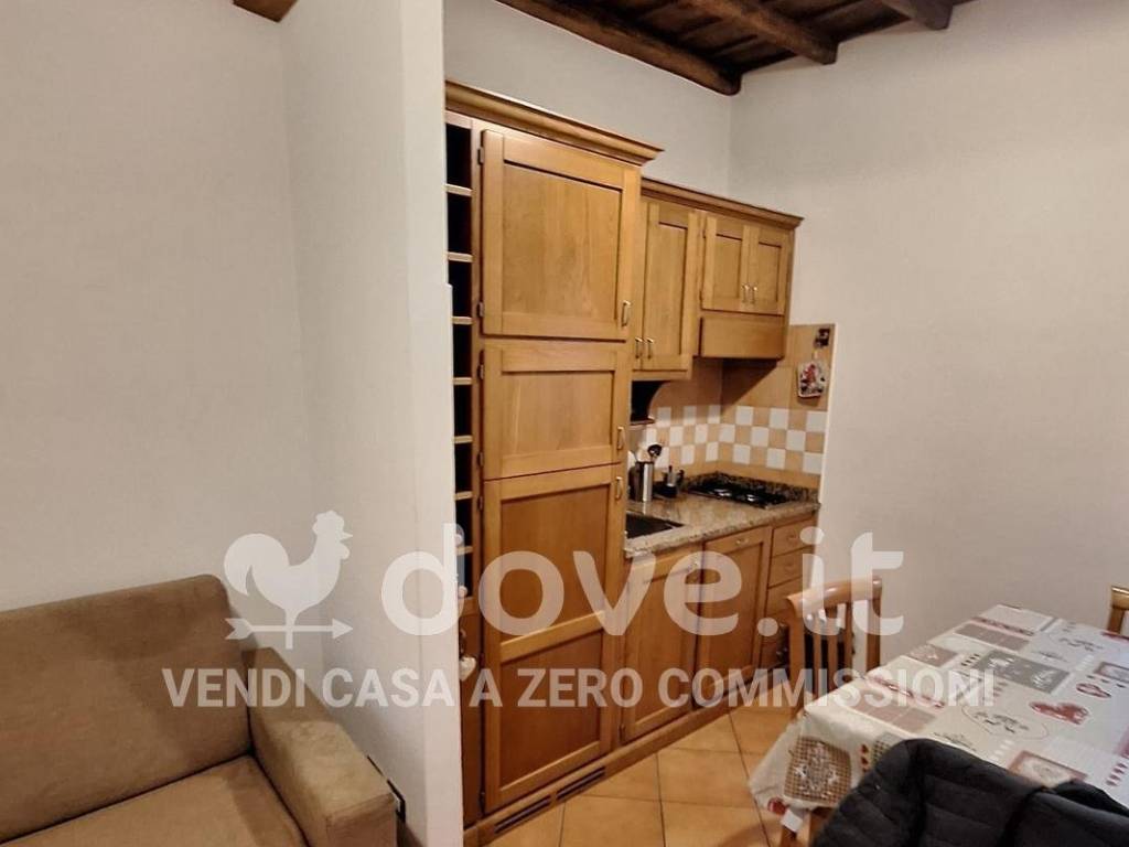 Appartamento a Viterbo in Via Orologio Vecchio, 21 - Foto 4