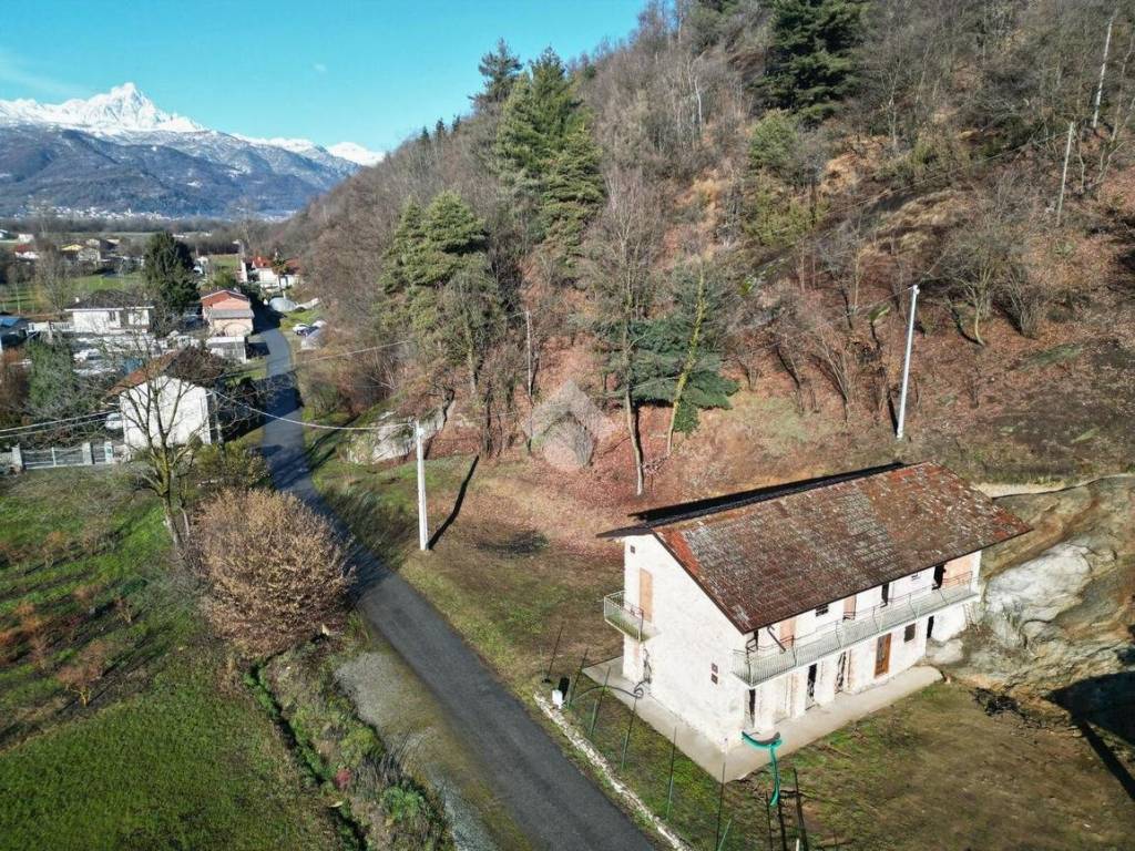 Casa indipendente a Revello in Via Vecchia della valle, 35 - Foto 2