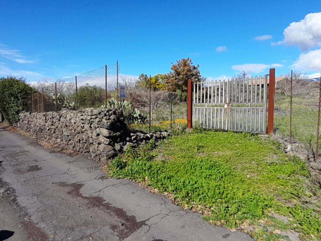 Terreno a Belpasso in Strada Comunale Raffo - Foto 3
