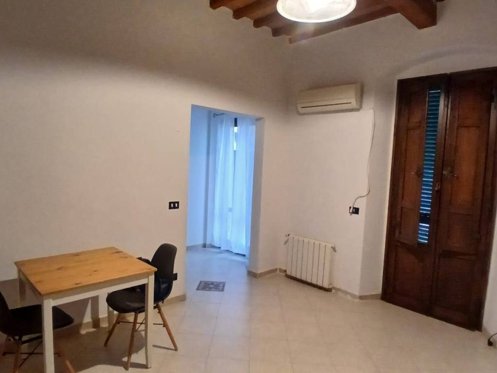 Appartamento a Livorno in Via Carrozzieri - Foto 2