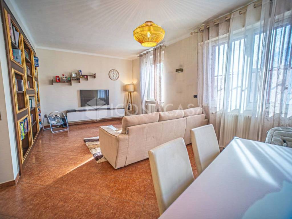 Appartamento a Bari in Via Magna Grecia - Foto 3