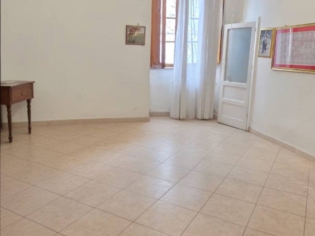 Appartamento a Trani in Via Giovanni Bovio - Foto 2