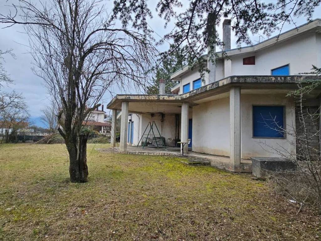 Villa a Avezzano in Via Collerotondo - Foto 3