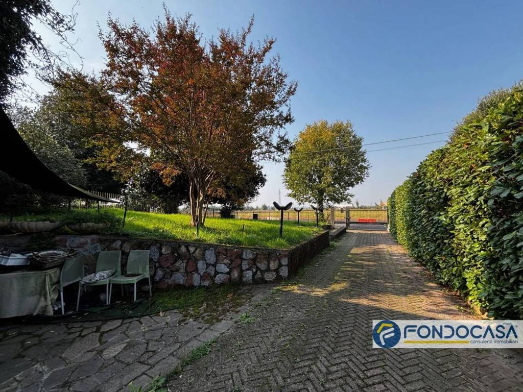 Villa a Coccaglio in Via Don Luigi Sturzo - Foto 3