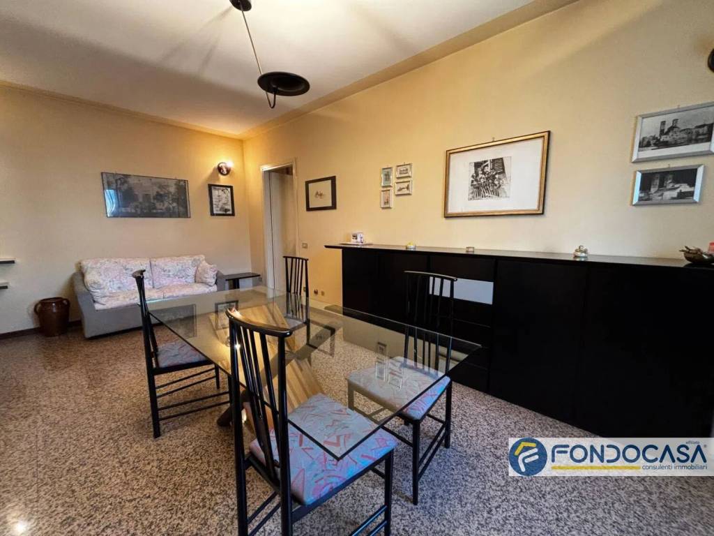 Appartamento a Grumello del monte in Viale Vittorio Veneto - Foto 2