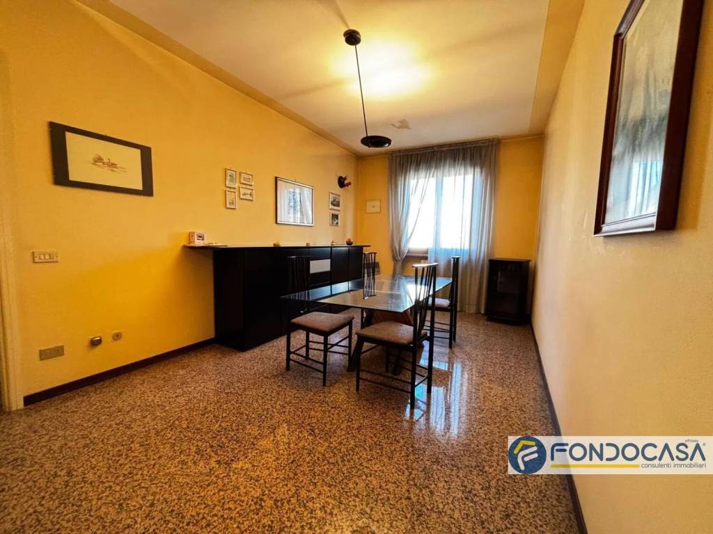 Appartamento a Grumello del monte in Viale Vittorio Veneto - Foto 3