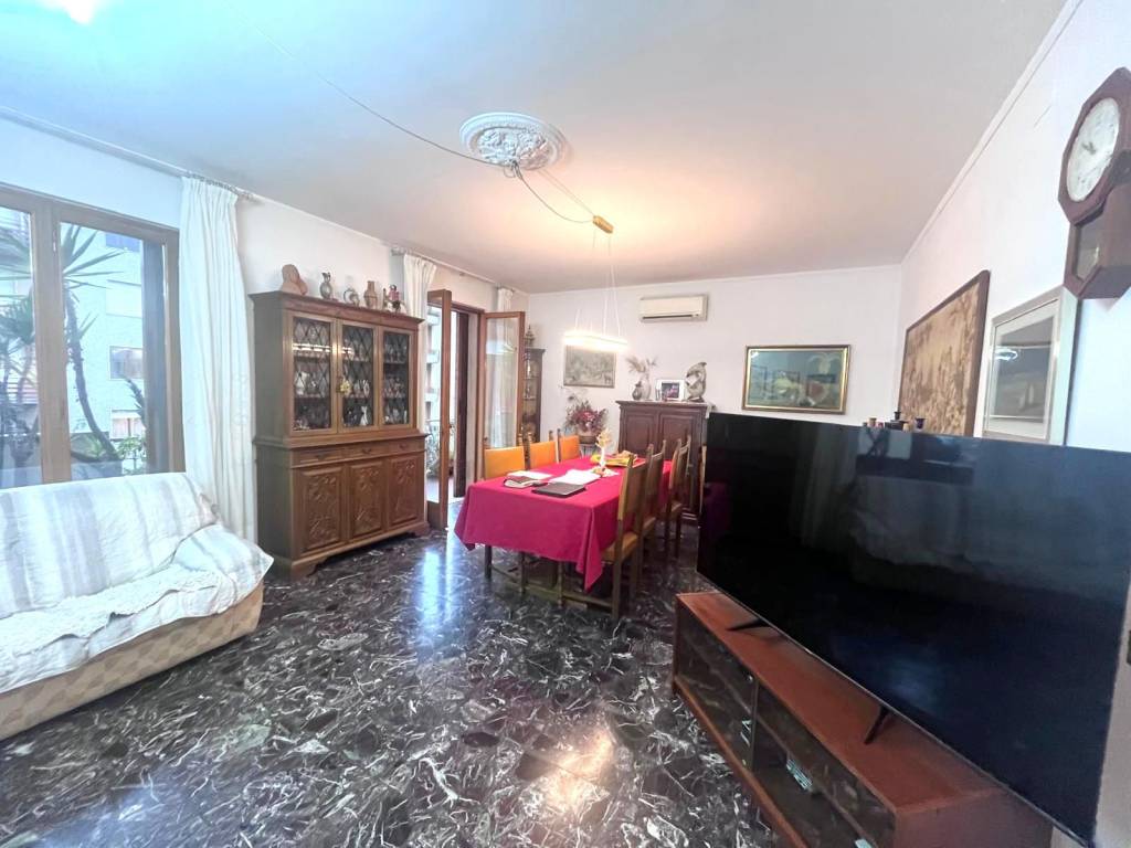 Appartamento a Prato in Via Armando Spadini - Foto 2