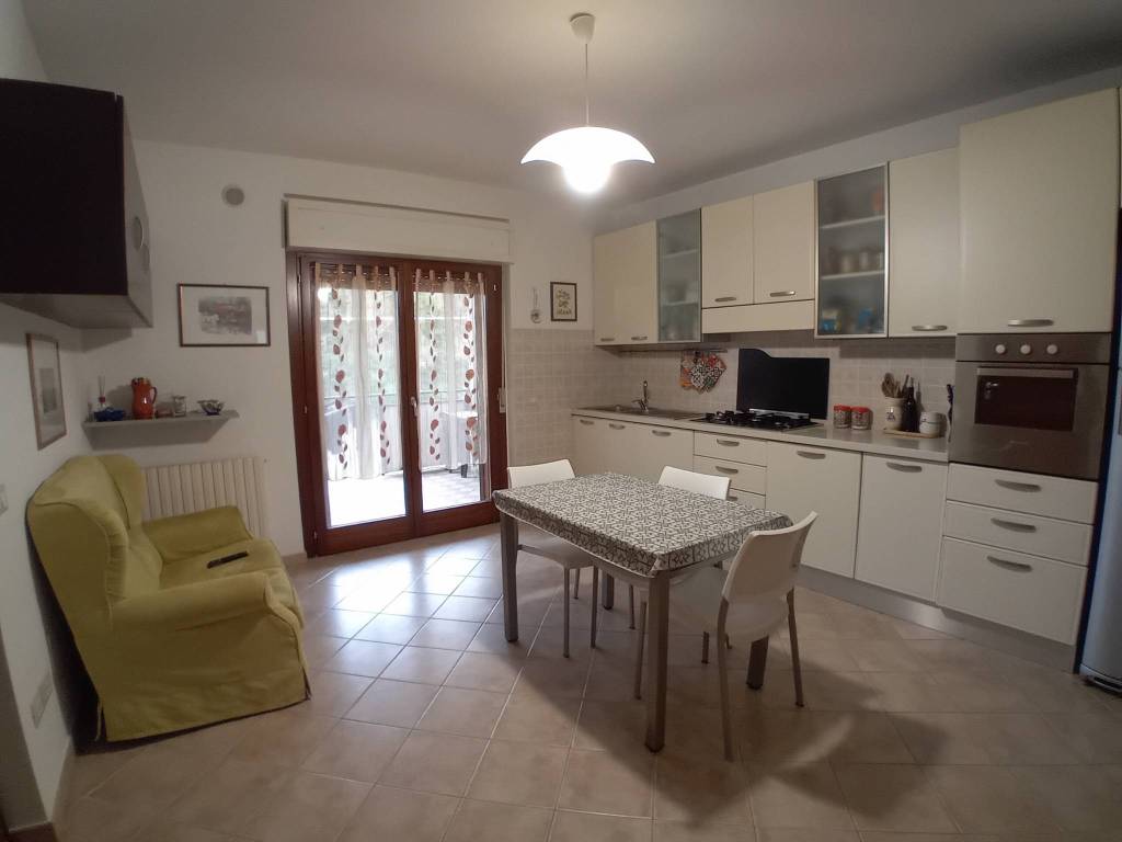 Appartamento a Manoppello in via don luigi sturzo, 4 - Foto 2