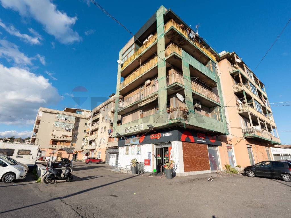 Attico / mansarda a Catania in Via Vincenzo Monti - Foto 5