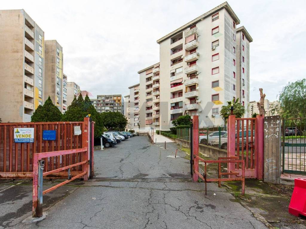 Appartamento a Catania in Viale Moncada, 11 - Foto 2