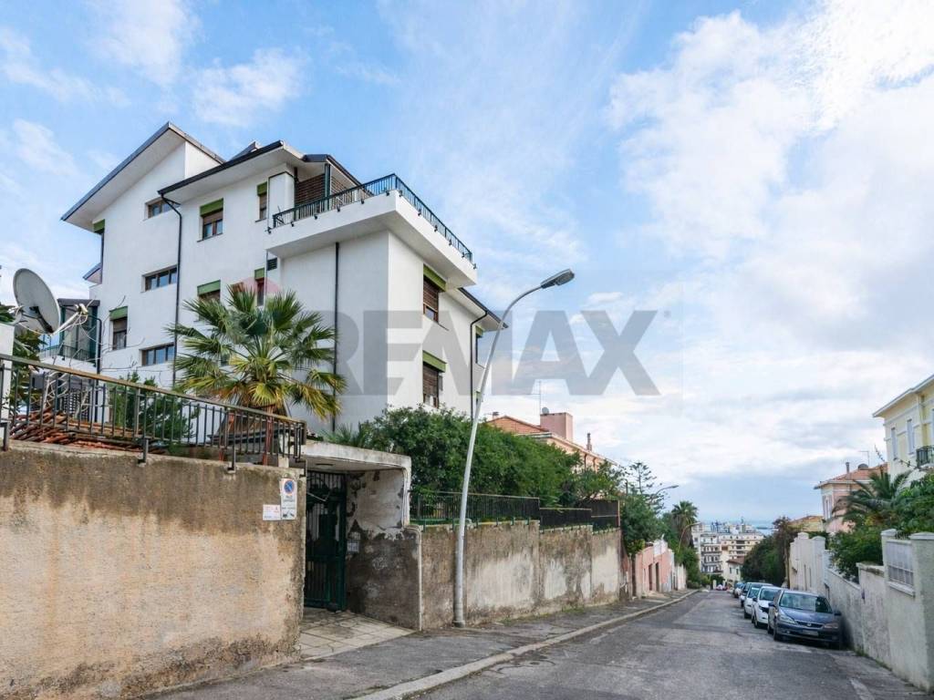 Appartamento a Cagliari in Via Bainsizza, 19 - Foto 2