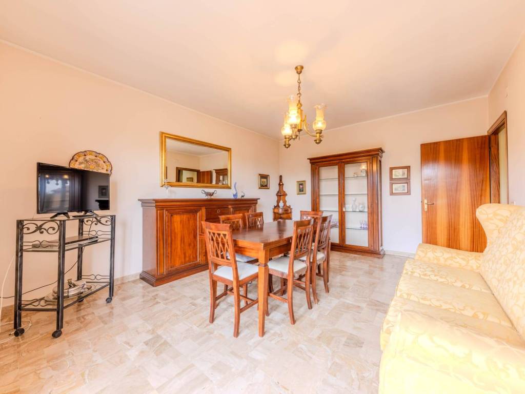 Appartamento a Capodimonte in Via Piansano - Foto 3