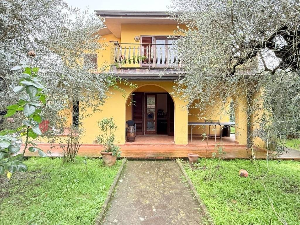 Villa a Uzzano - Foto 3