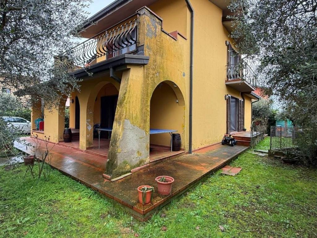 Villa a Uzzano - Foto 5