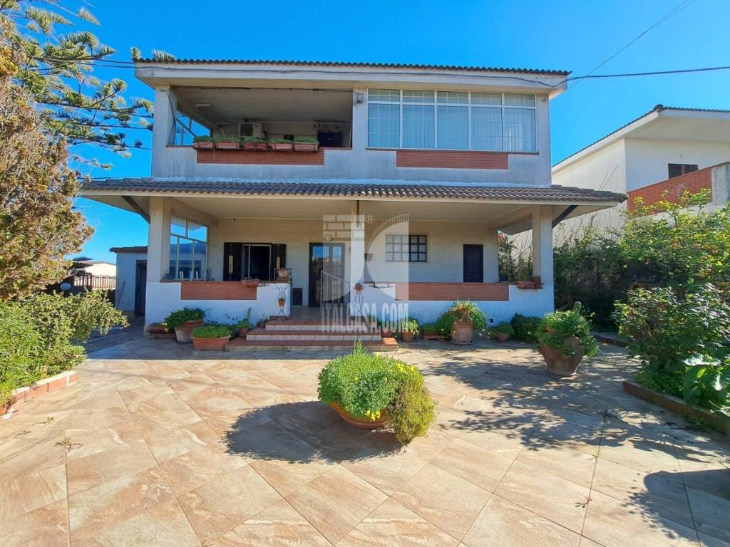 Villa a Crotone in via dei gelsomini - Foto 3