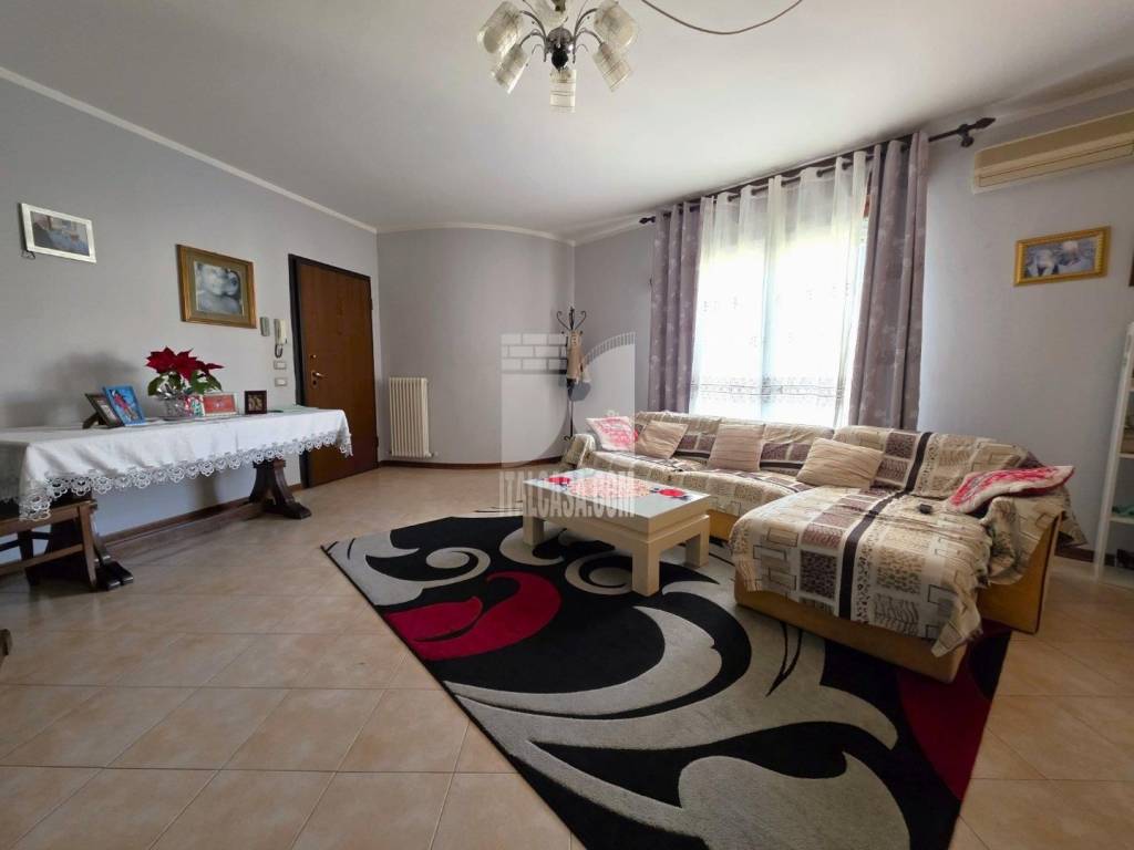 Appartamento a Borgo virgilio in Via Divisione Acqui - Foto 2