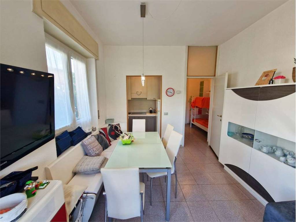 Villetta a schiera a Castelletto sopra ticino in Viale Ticino - Foto 2