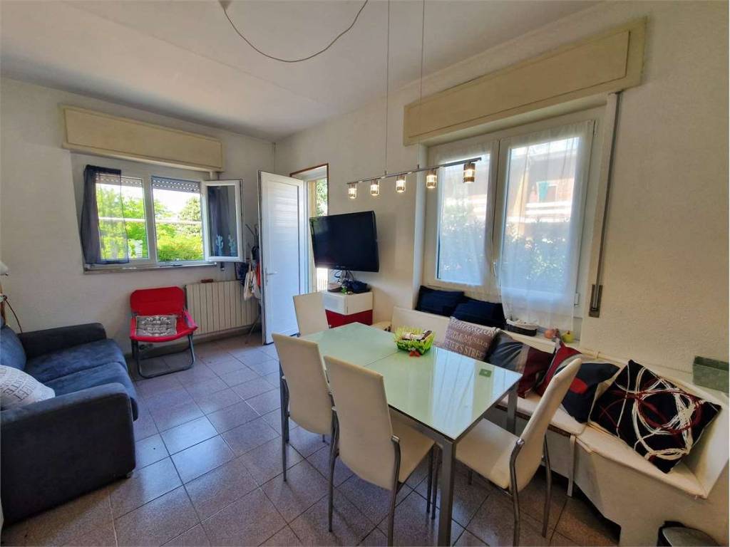 Villetta a schiera a Castelletto sopra ticino in Viale Ticino - Foto 3