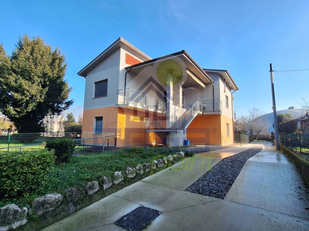 Appartamento a Pontevico in Via Tito Speri n. 26 - Foto 2