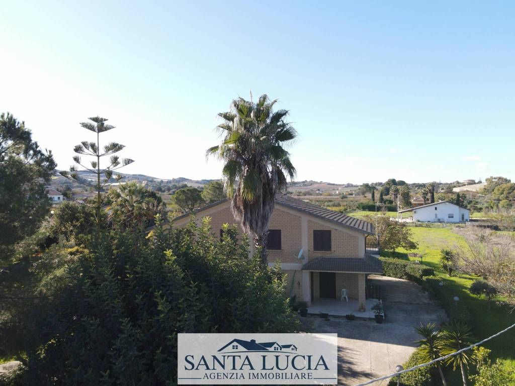 Villa a Canicattì in Contrada Don Ottavio - Foto 3