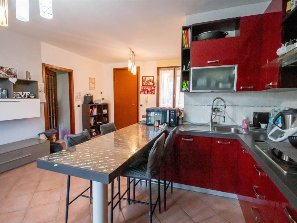 Appartamento a Cecina in Via Ippolito Nievo, 8 - Foto 5