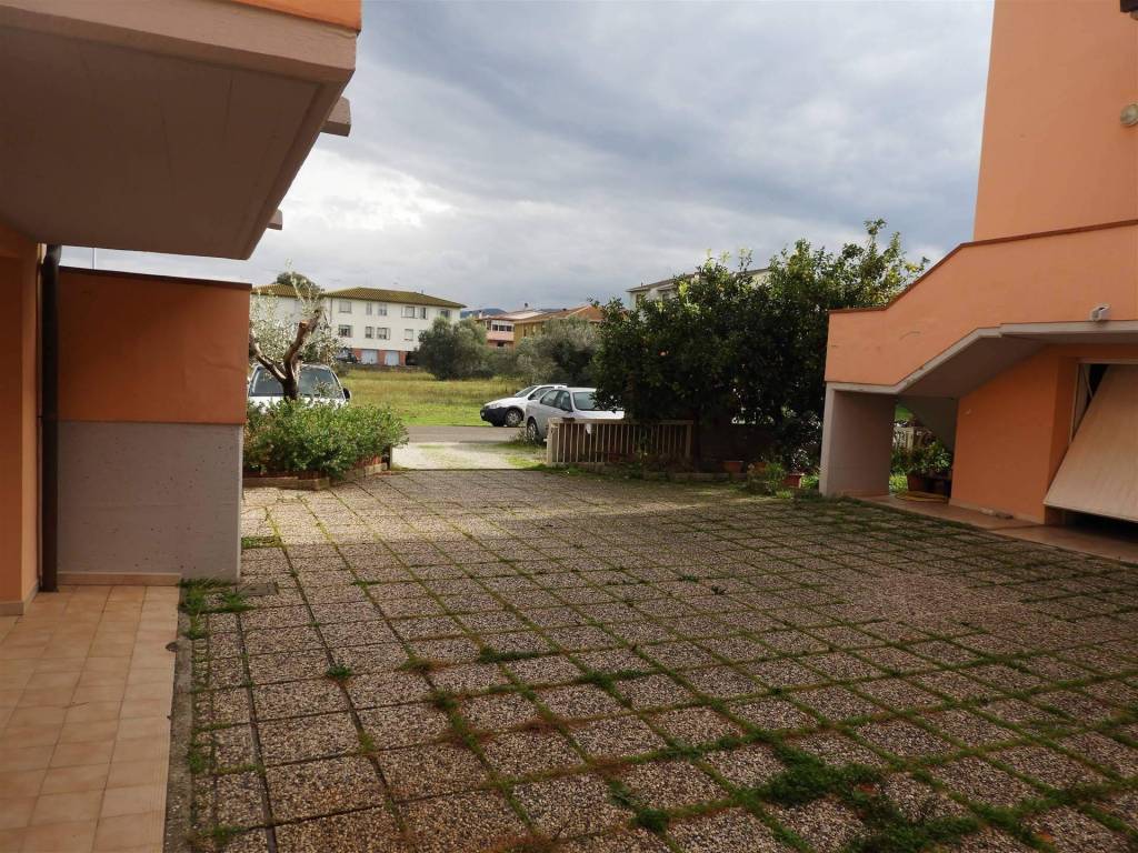 Box / garage a Castagneto carducci - Foto 2