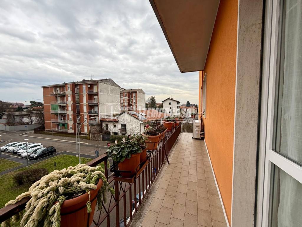 Appartamento a Parabiago in Via Alessandro Manzoni - Foto 2